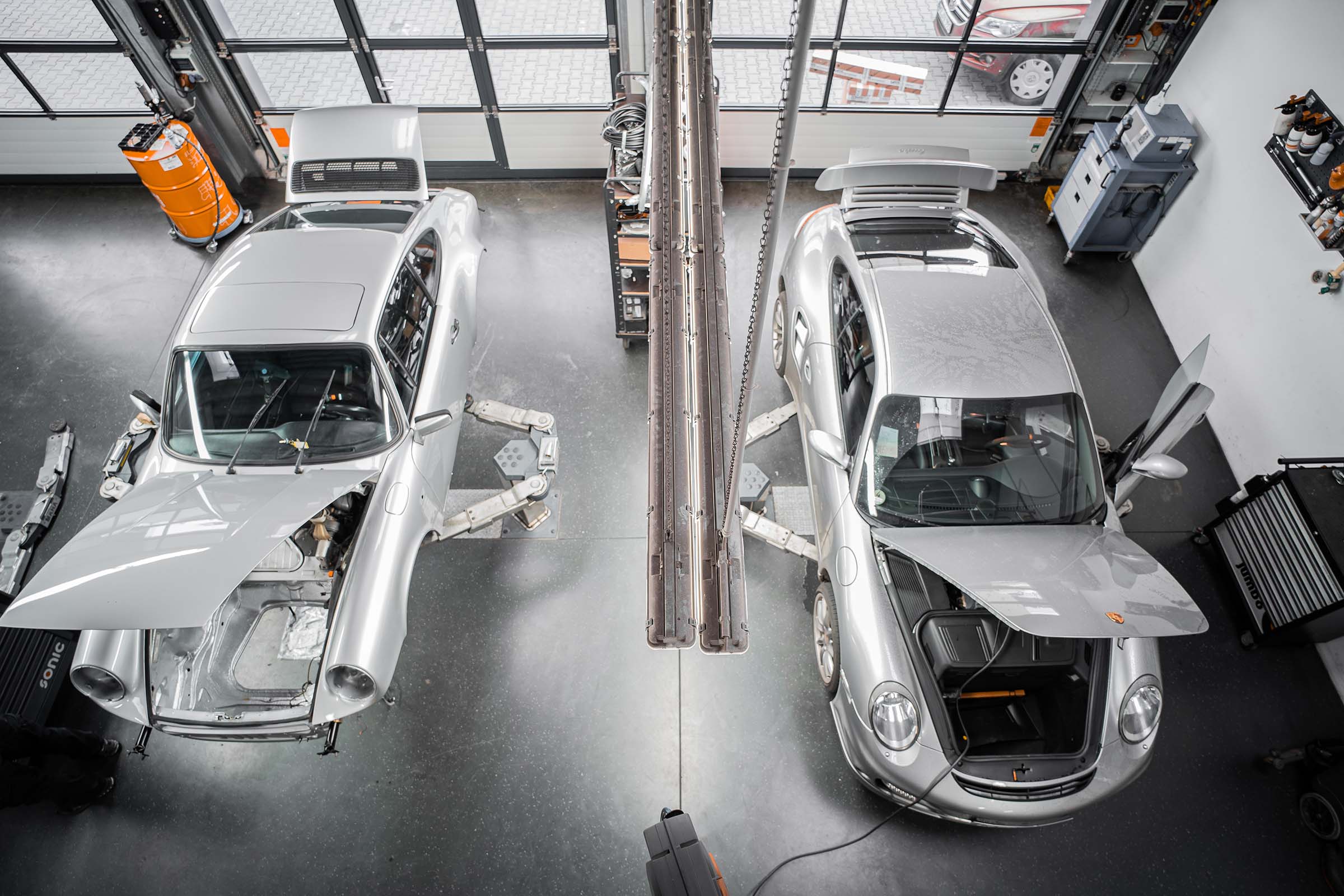 Dronia Sportwagen Porsche Werkstatt